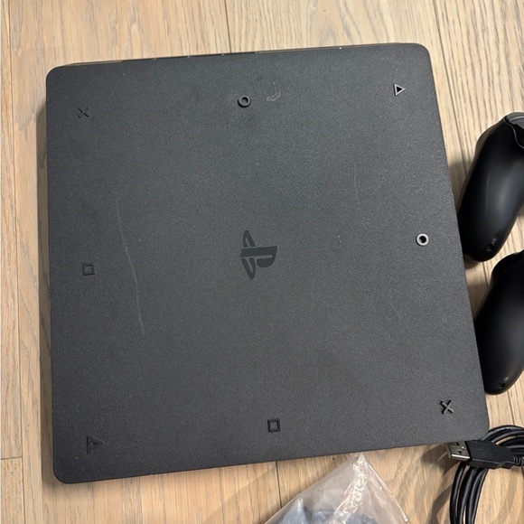 PlayStation 4 PS4 Slim - Picture 6 of 12